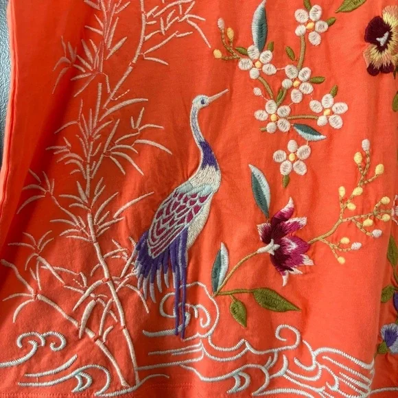 NWT Johnny Was Osaka Raw Seam Dolman Tee in Living Coral Embroidered T-Shirt XS - Picture 8 of 13